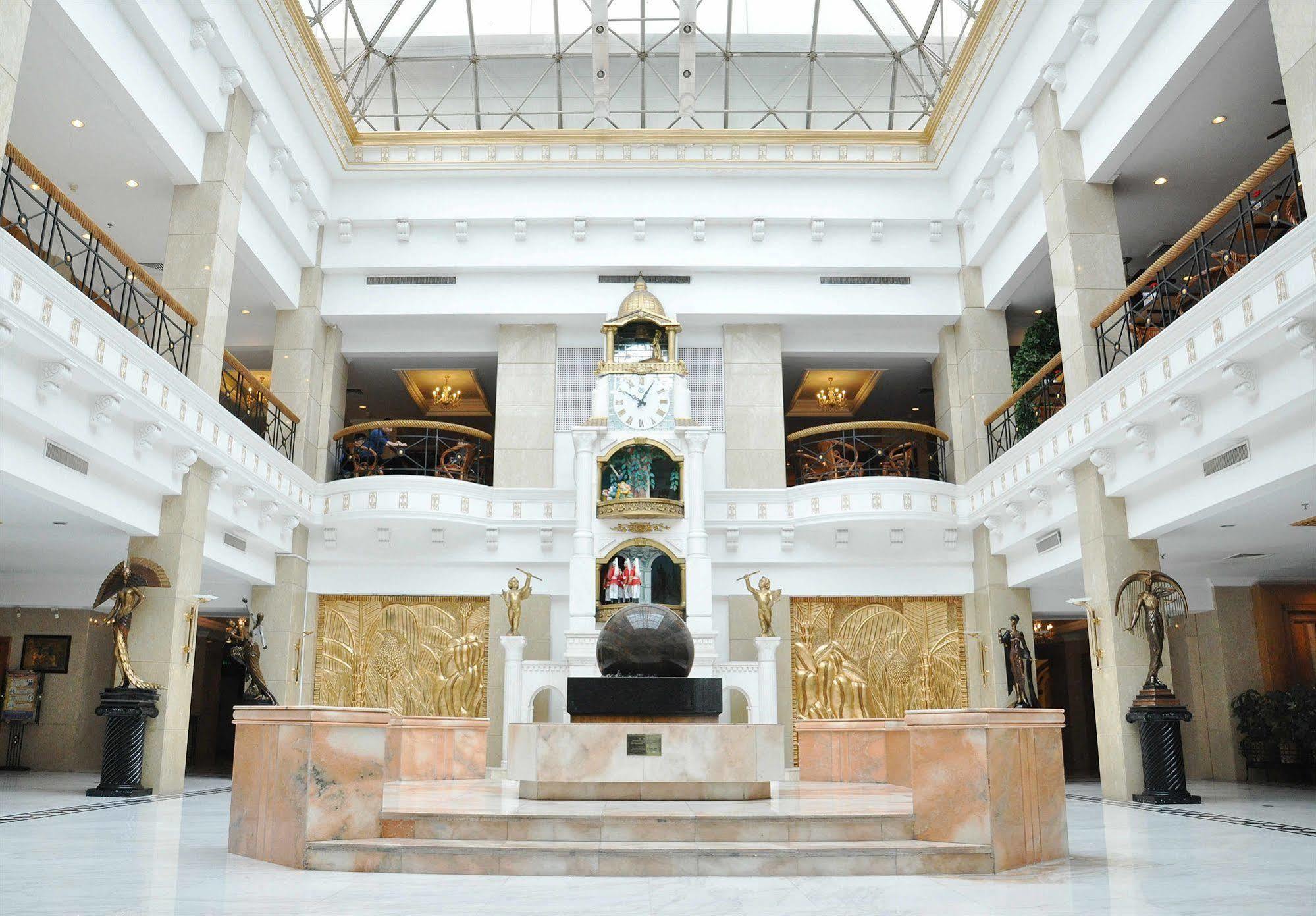 Grand Regency Hotel צ'ינגדאו מראה חיצוני תמונה